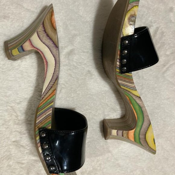 Italian wooden sandals. - Picture 2 of 4